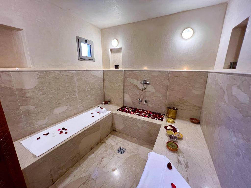 Koupelna v ubytování Riad villa saphir & SPA