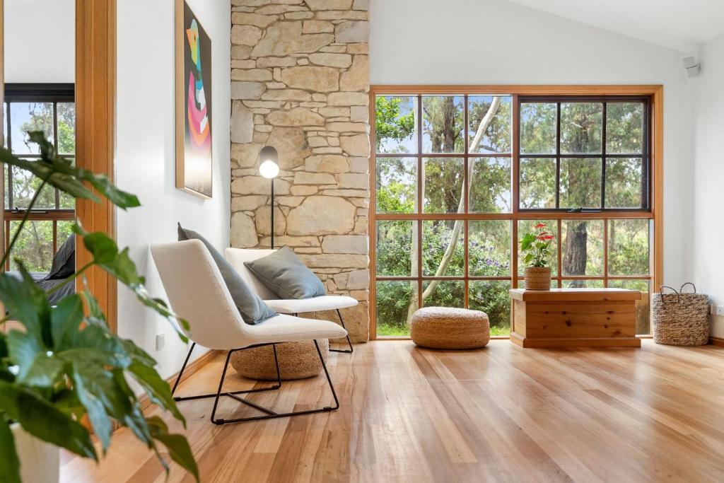 Yirrip House Nestled on the edge of National Park, Aireys Inlet