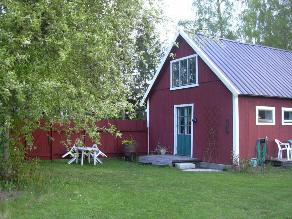 Zahrada ubytování Ljugarn Holiday Home