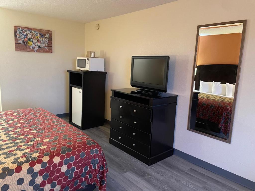 Econo Lodge Inn & Suites Sweetwater I-20 - 标准特大号床间 - 禁烟