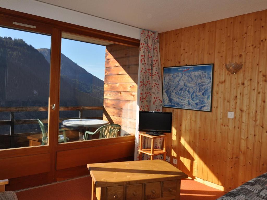 Charmant 2 pièces avec balcon et parking, proche centre et remontées mécaniques !