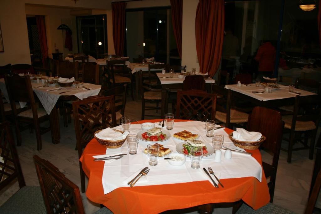 Restaurace v ubytování Agnadi Hotel