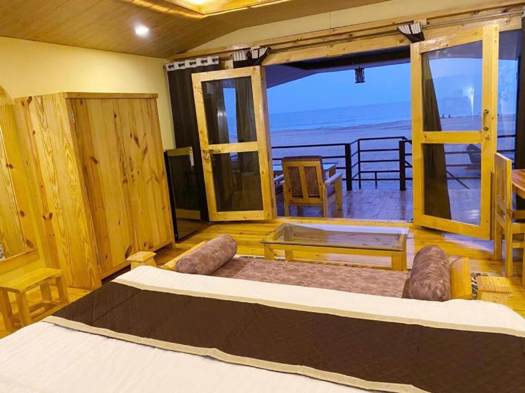 Postel nebo postele na pokoji v ubytování Agonda Serenity Beach Villa