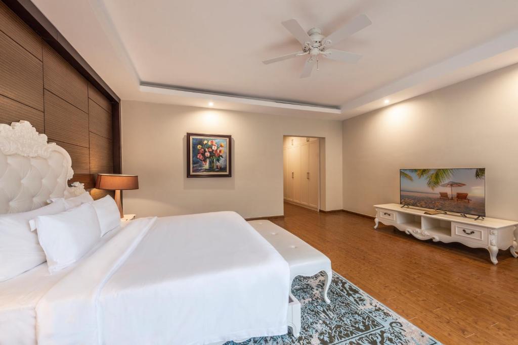 Biệt Thự 4 Phòng Ngủ - Hồ Bơi Riêng