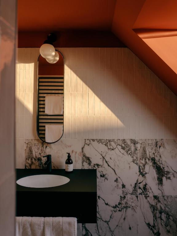 WELTWIEN Luxury Art Apartments & Free Parking - Resim 24