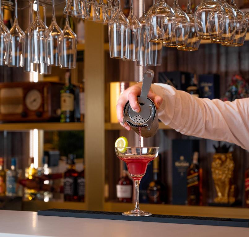 Queen Palace - Resim 16