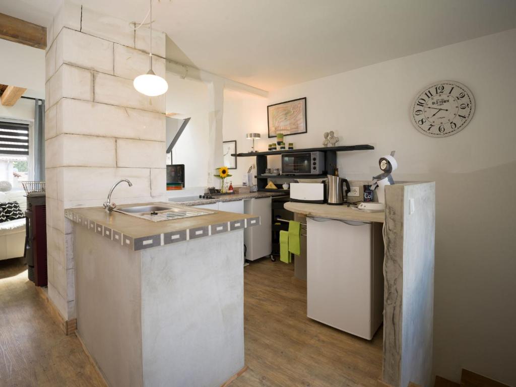 Kuchyň nebo kuchyňský kout v ubytování Ferienhaus Laux