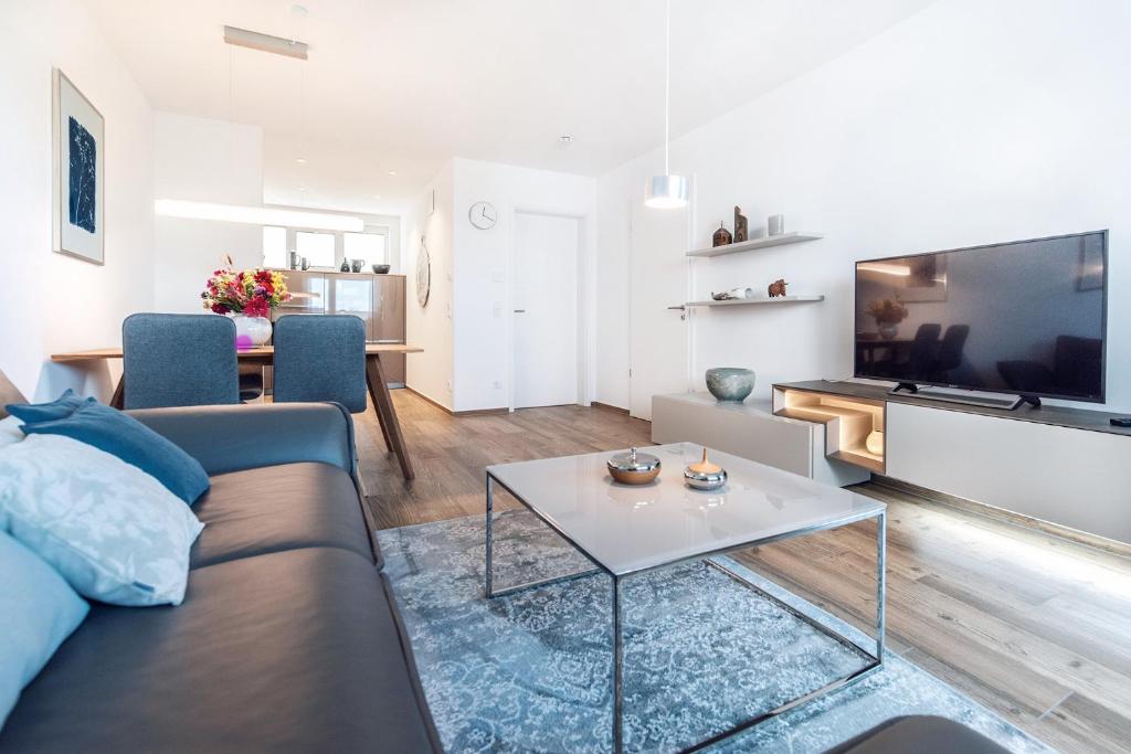 TV a/nebo společenská místnost v ubytování Ferienwohnung Veilcheneck