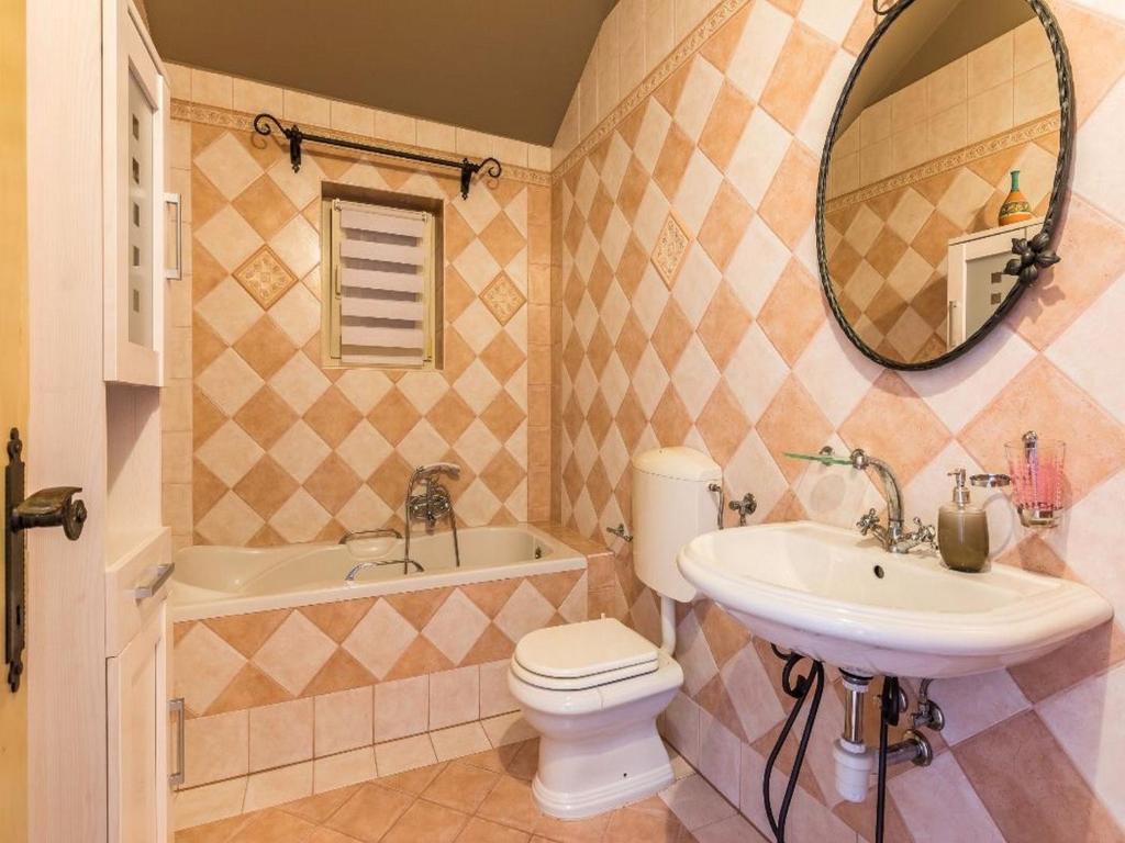 Zdjęcie z galerii obiektu Apartments Škoda I, Škoda II w Novalji
