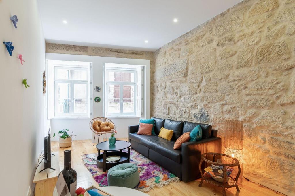 Riverside Cozy Studio by LovelyStay