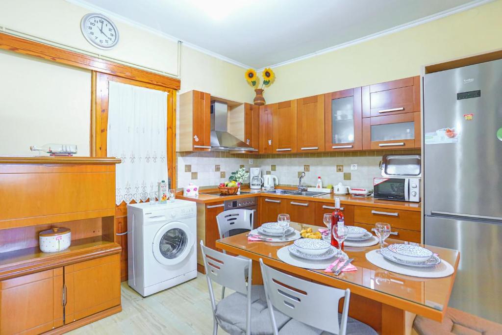 Kuchyň nebo kuchyňský kout v ubytování Agathi House