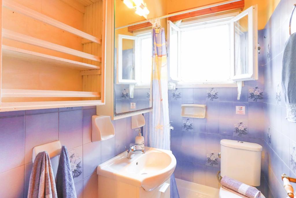 Koupelna v ubytování Agathi House