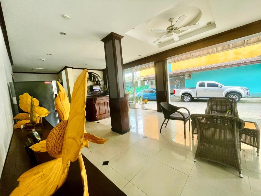 Hill View Lodge - Resim 3