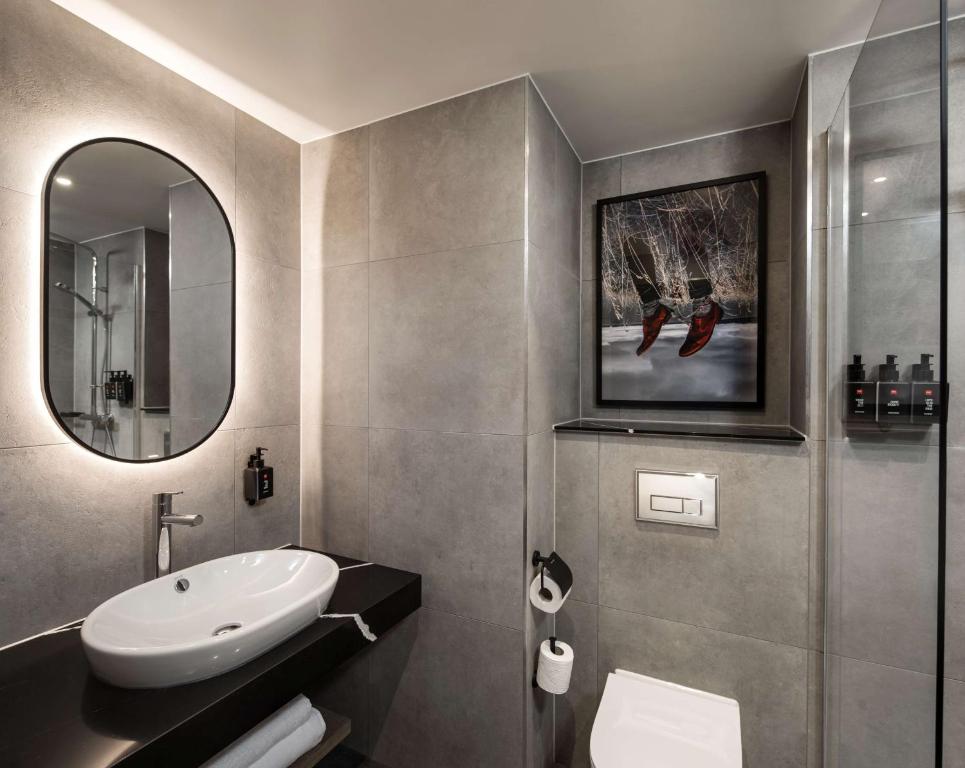 Radisson RED Hotel, Liverpool - Resim 43