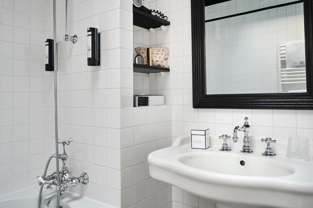 Hôtel Sainte-Beuve - Resim 31