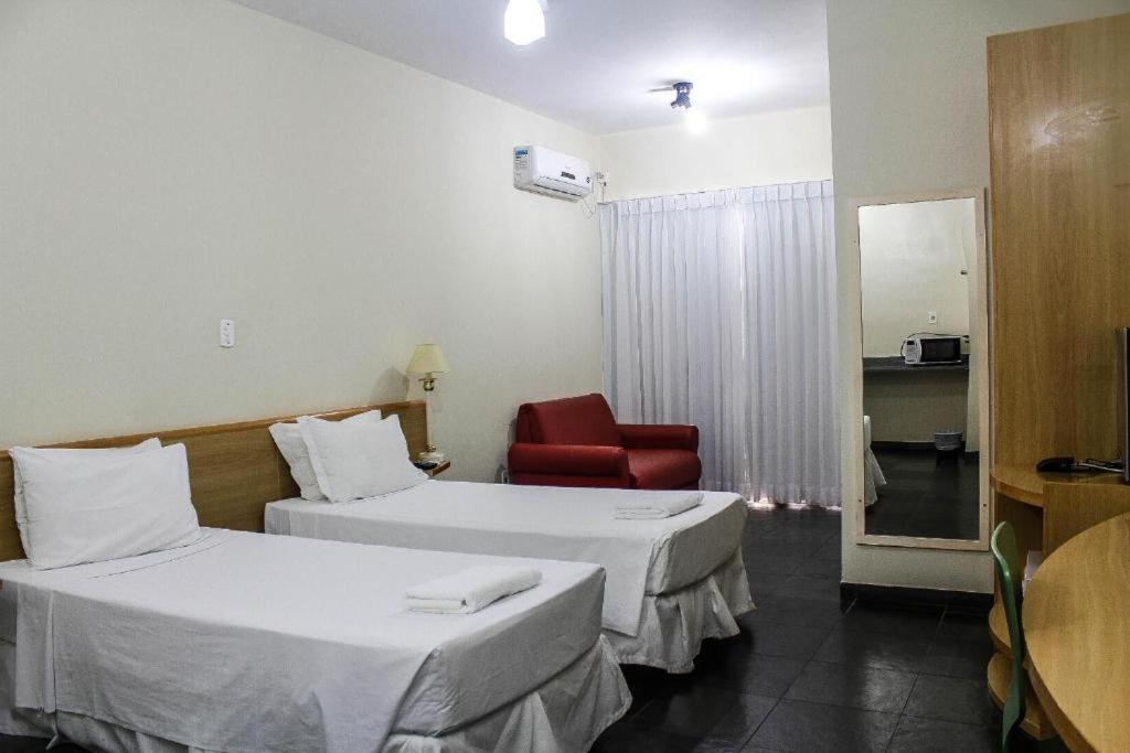 Bravo Suites São Carlos - Budget Twin Room