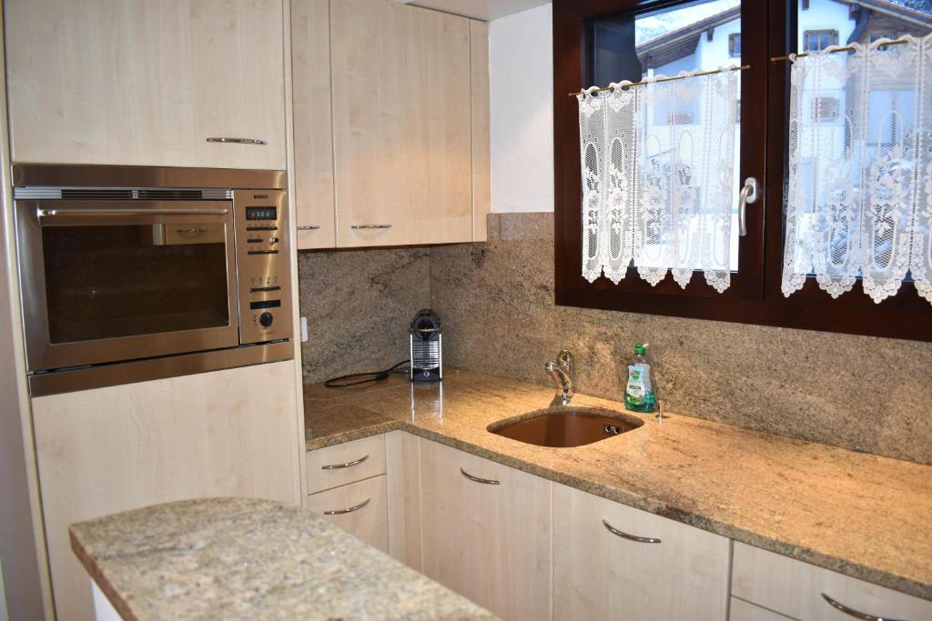 Kuchyň nebo kuchyňský kout v ubytování Parc Anemona (274 Ba)