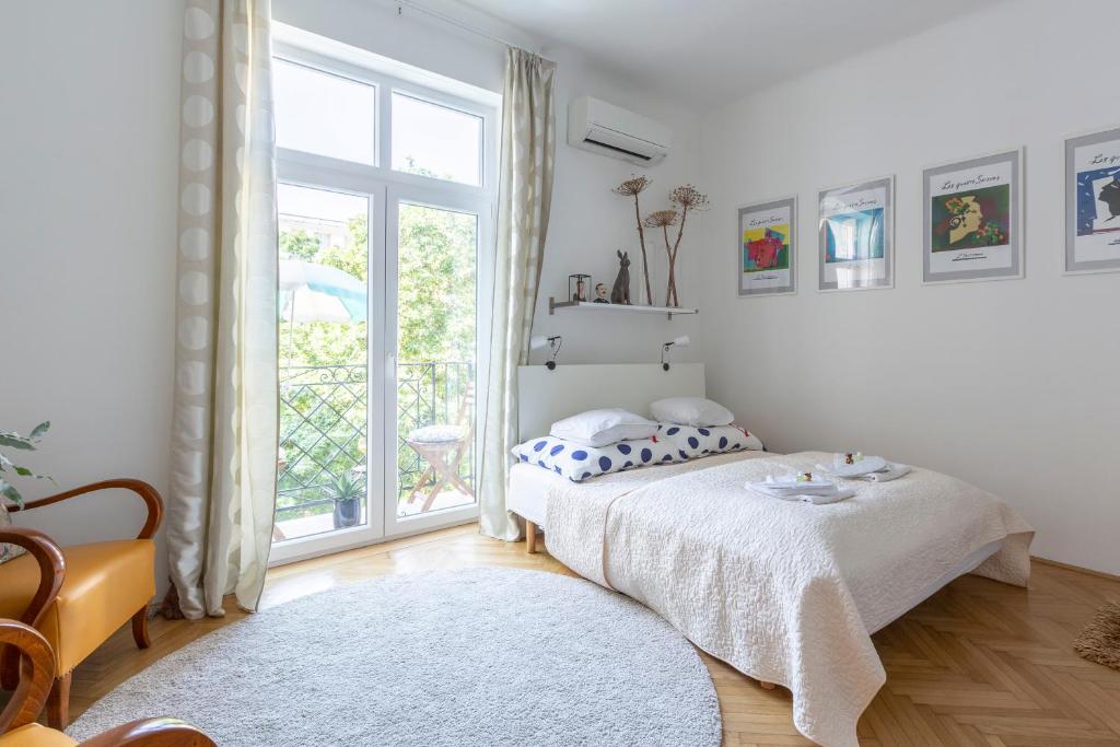 Gorgeous flat right near the City Center 1136 Budapest, Raoul Wallenberg utca 2 kép - 1