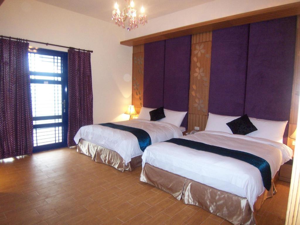 Postel nebo postele na pokoji v ubytování The Domed Tile B&B