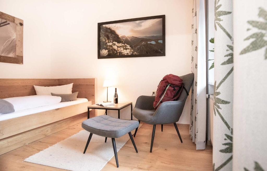 Postel nebo postele na pokoji v ubytování Hotel-Gasthof Der Wiesengrund