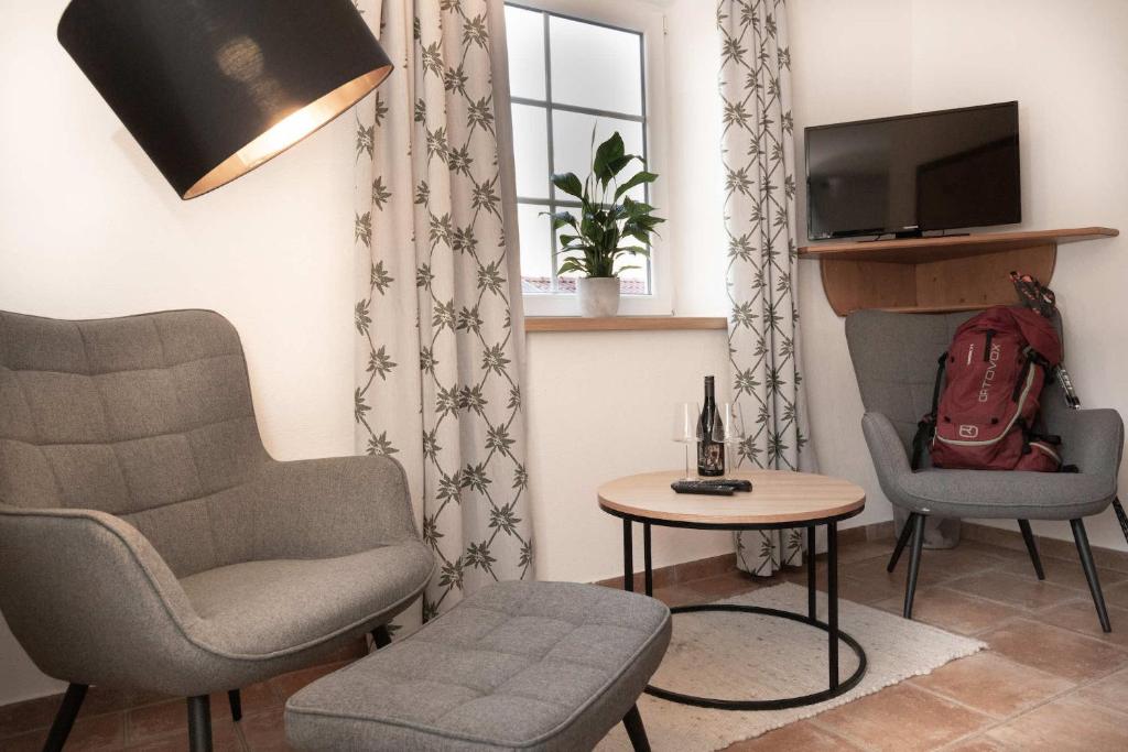 TV a/nebo společenská místnost v ubytování Hotel-Gasthof Der Wiesengrund