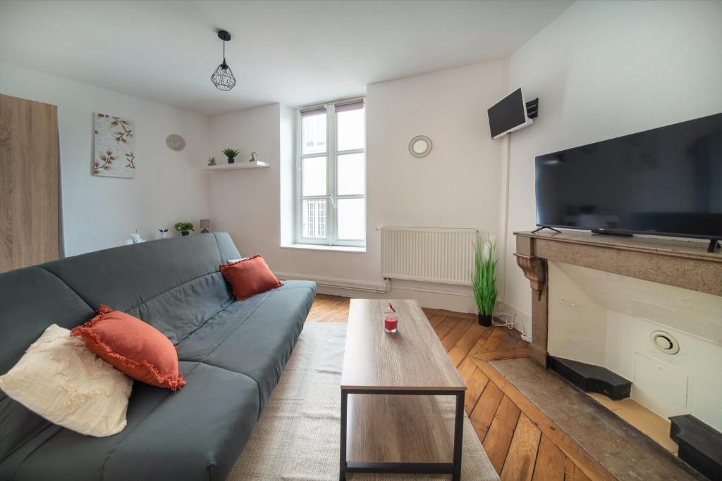 Zdjęcie z galerii obiektu Appartement L'Hyper-Centre Bressan w mieście Bourg-en-Bresse