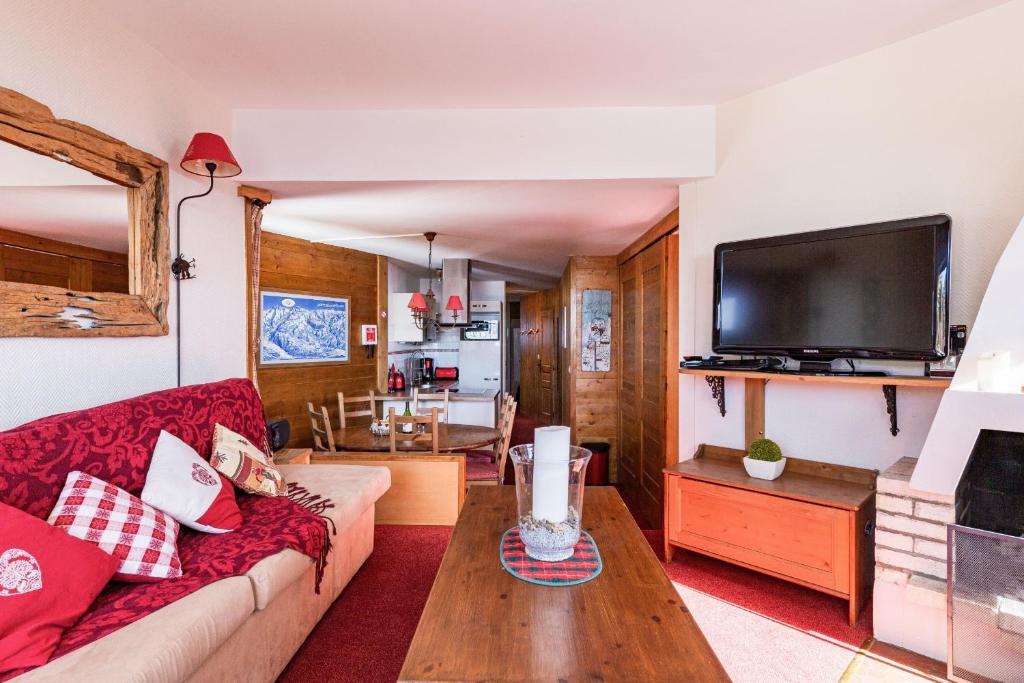 TV a/nebo společenská místnost v ubytování Chalet Choucas by Avoriaz Chalets
