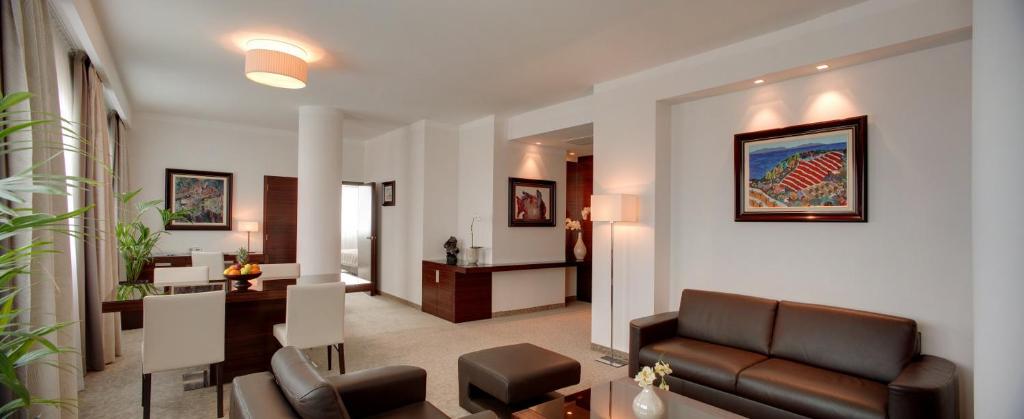 Hotel Aristos - Deluxe Suite
