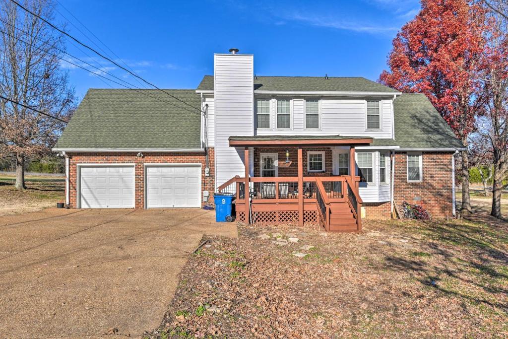 Spacious Mt Juliet Home with 1 Acre Yard!, Mount Juliet (updated prices 2024)