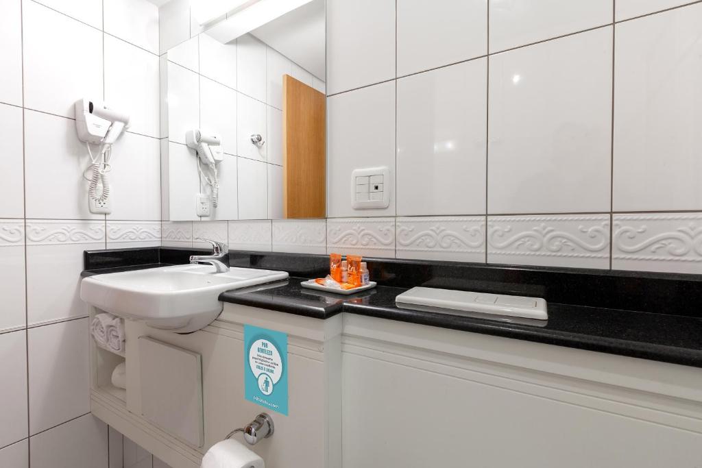 Koupelna v ubytování Tri Hotel Executive Caxias