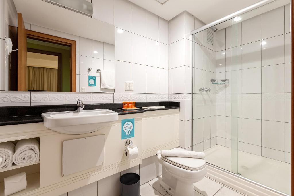Koupelna v ubytování Tri Hotel Executive Caxias