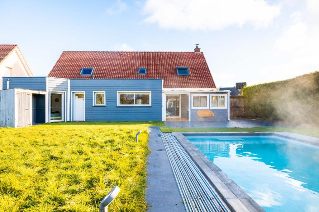 Grande maison avec piscine et jacuzzi à la campagne - Huis Met Zes Slaapkamers