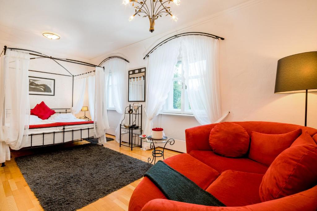 Posezení v ubytování Schlosshotel Rosenau Superior