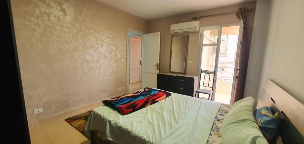 Lovely private room in Madinaty for girls only