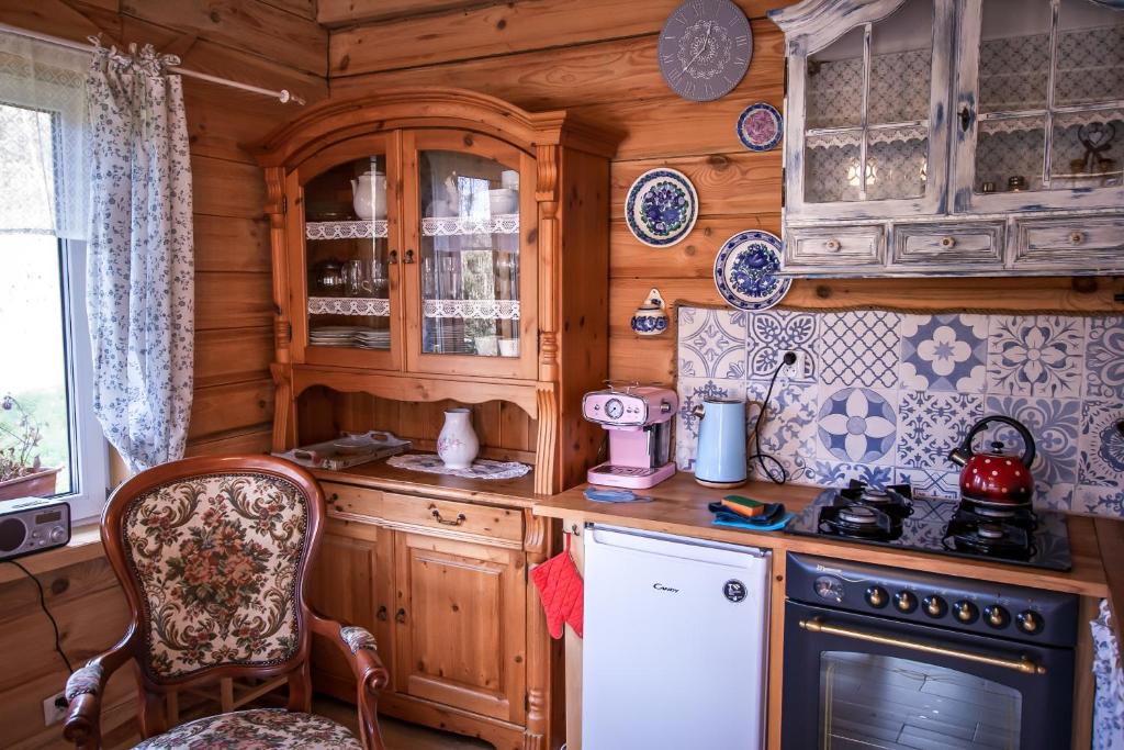 Kuchyňa alebo kuchynka v ubytovaní LESZCZYNOWY STOK