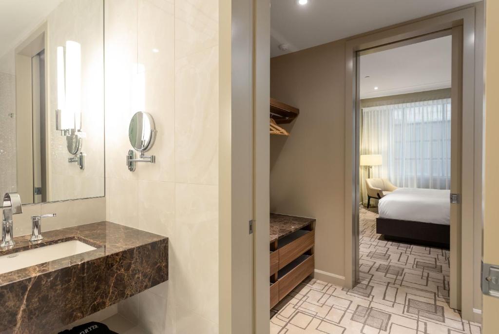 Sutton Place Hotel Toronto - Resim 41