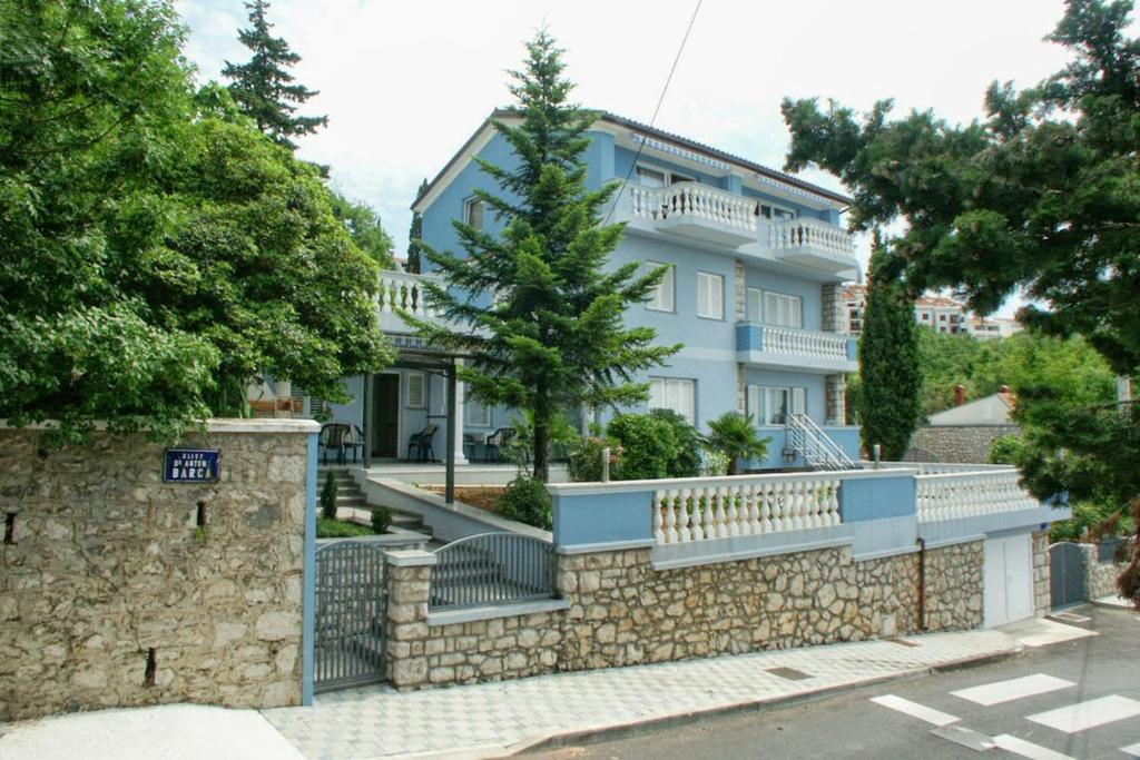 Apartments by the sea Crikvenica - 10437
