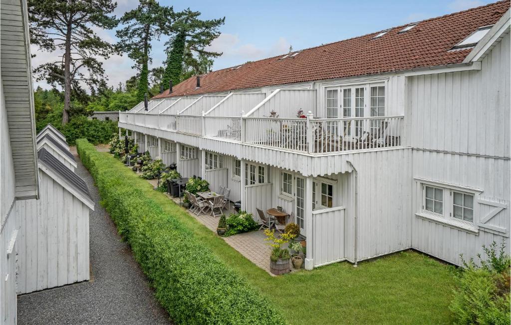 Zahrada ubytování Lake Front Apartment In Nykøbing Sj
