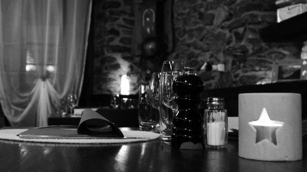Nápoje v ubytování Hôtel - Petit-déjeuner Le Trift