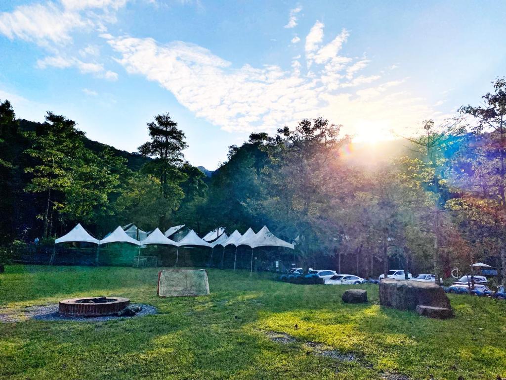 Příroda nedaleko luxury tent