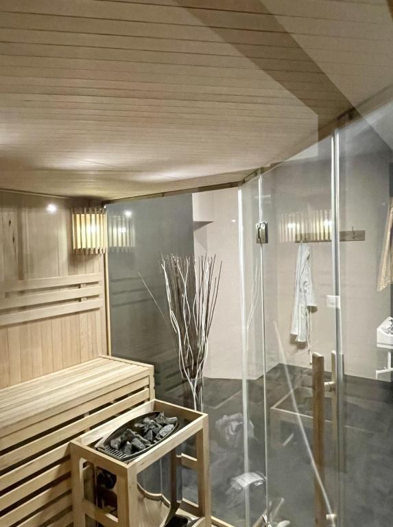 Koupelna v ubytování DU GLACIER Boutique & Traditions Hotel