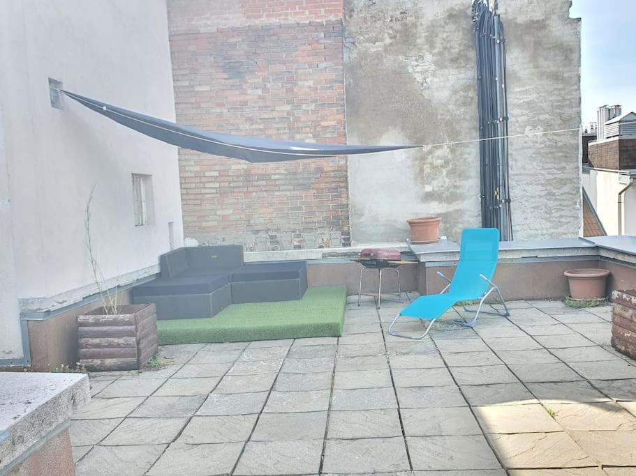 Posedenie v ubytovaní Master apartment with Air CONDITION and SEPARATED ROOFTOP terrace