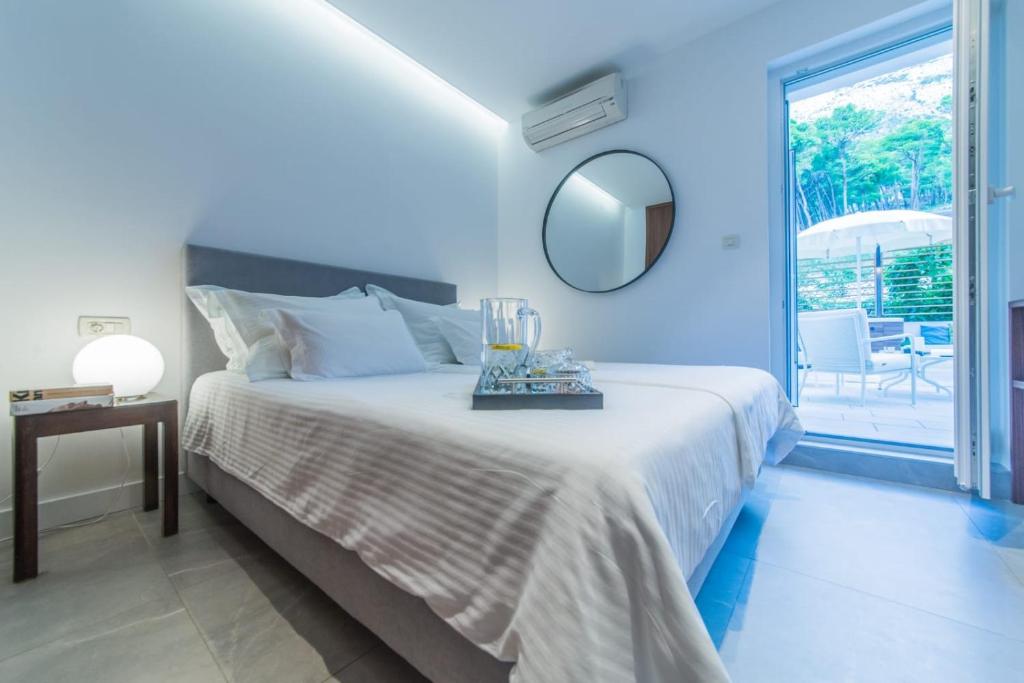 Fotografia z galérie ubytovania Ferienwohnung in Brela mit Meerblick, Terrasse, Klimaanlage, W-LAN 201-10 v destinácii Brela