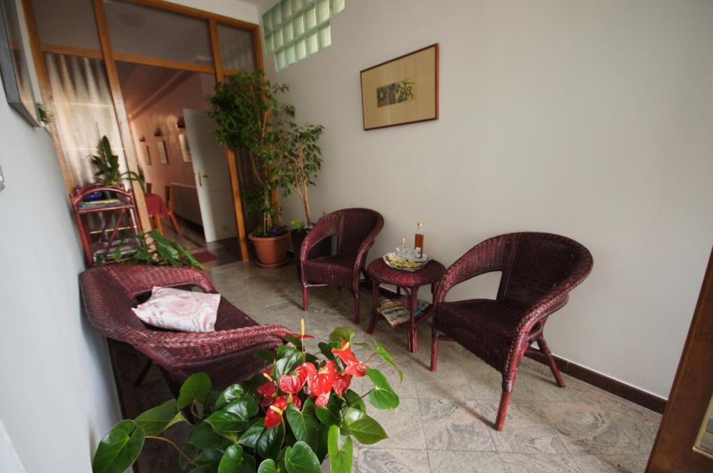 Fotografia z galérie ubytovania Ferienwohnung in Brela mit Meerblick, Terrasse, Klimaanlage, W-LAN 201-10 v destinácii Brela