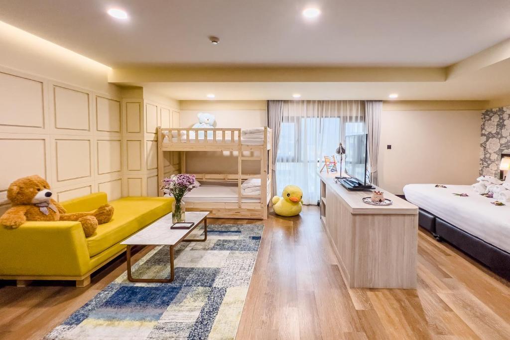 Oakwood Hotel & Residence Bangkok photo