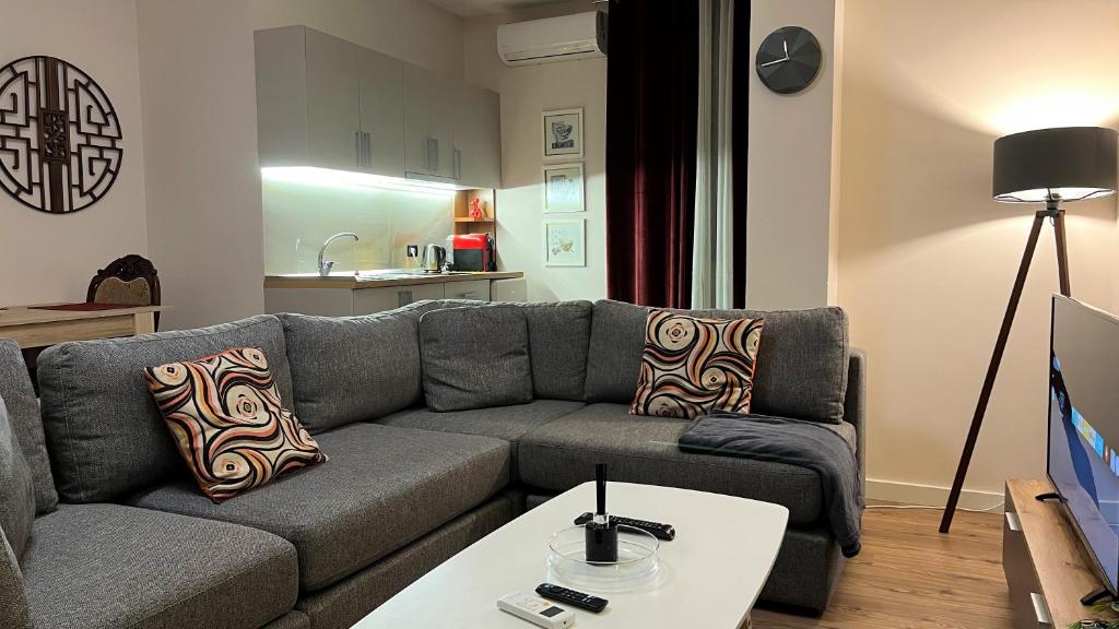 CENTRAL - Spacious Comfy Apartment TIRANA (balcony - Imazhi 4