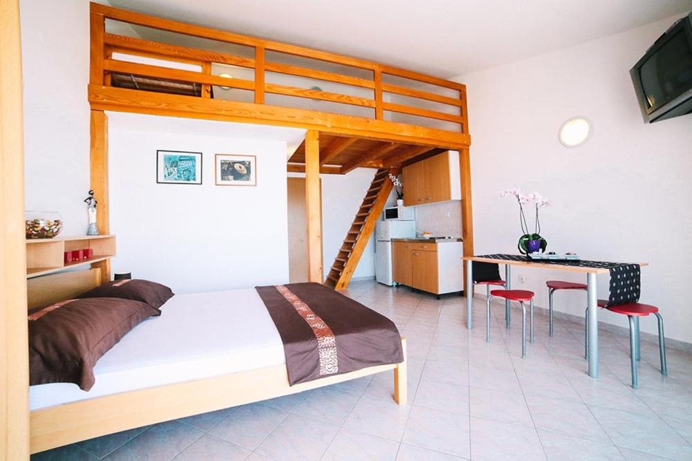 Fotografia z galérie ubytovania Studio Apartment in Duce with Sea View, Terrace, Air Conditioning, WiFi 4167-6 v destinácii Duće