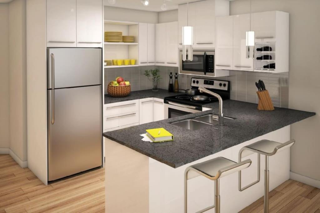 Mike's Studio off Whyte!, Edmonton (updated prices 2024)