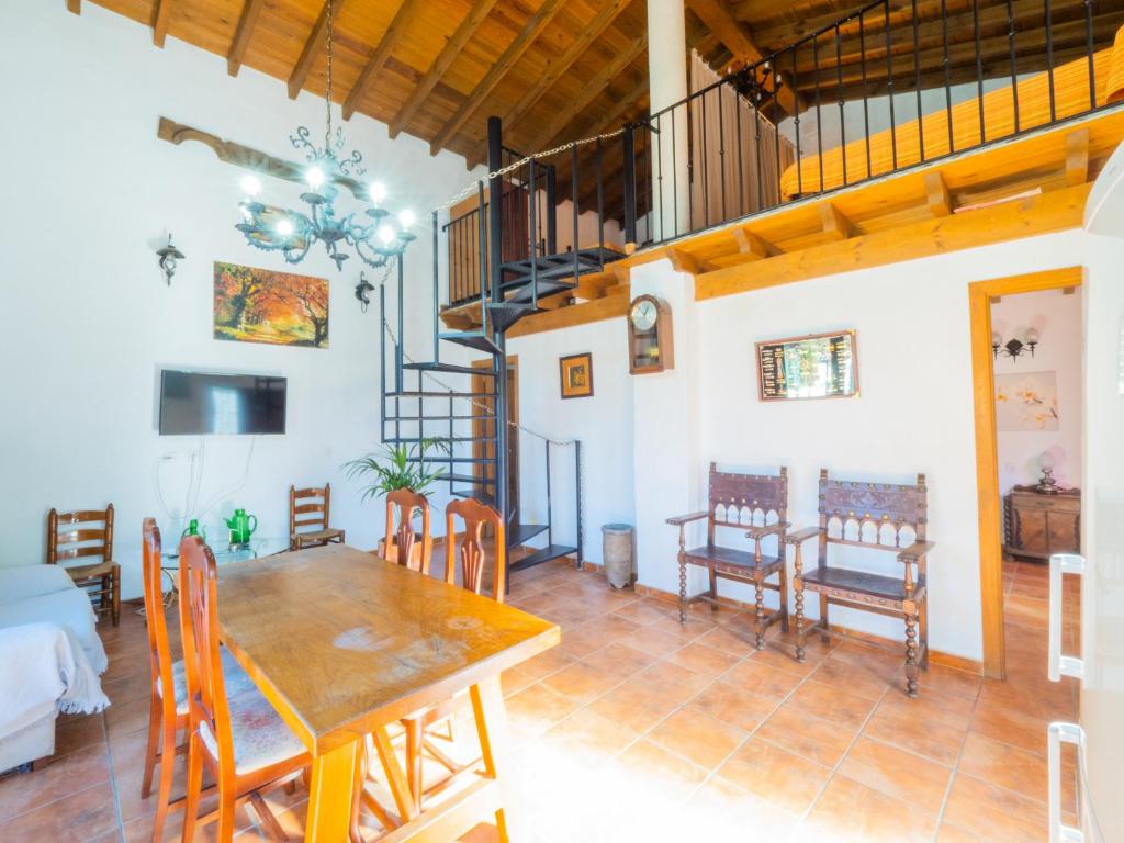 A television and/or entertainment centre at Cubo's Finca La Curva