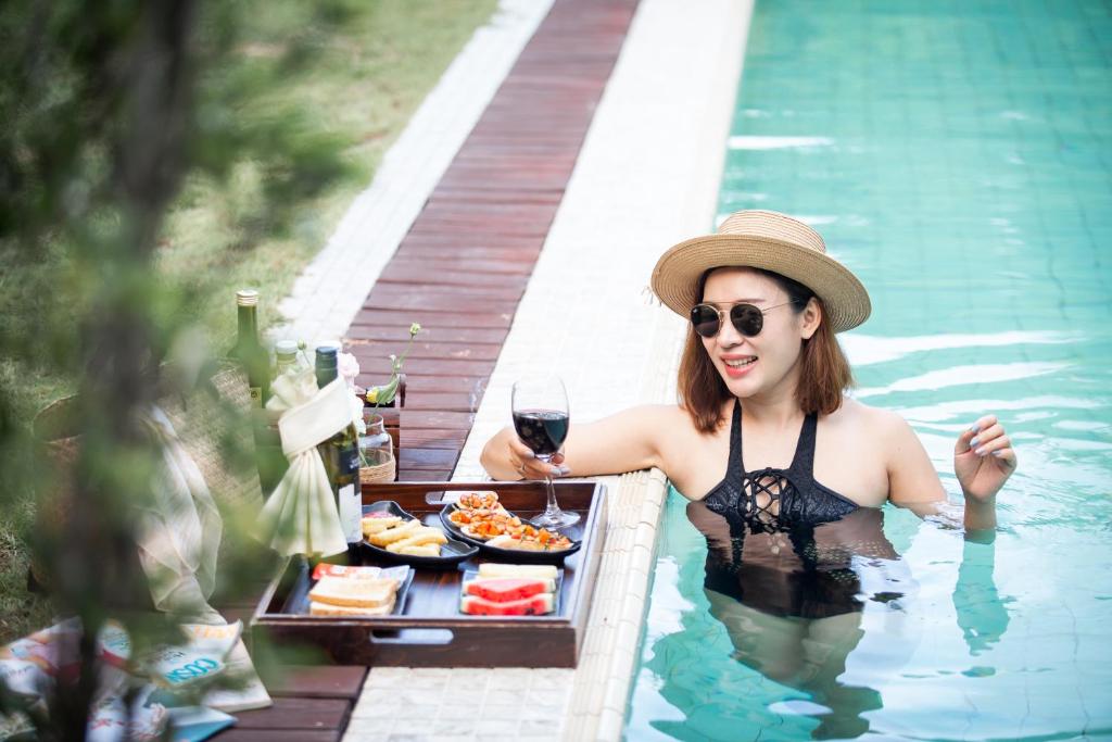 Nápoje v ubytování Rajapruek Samui Resort - SHA Plus